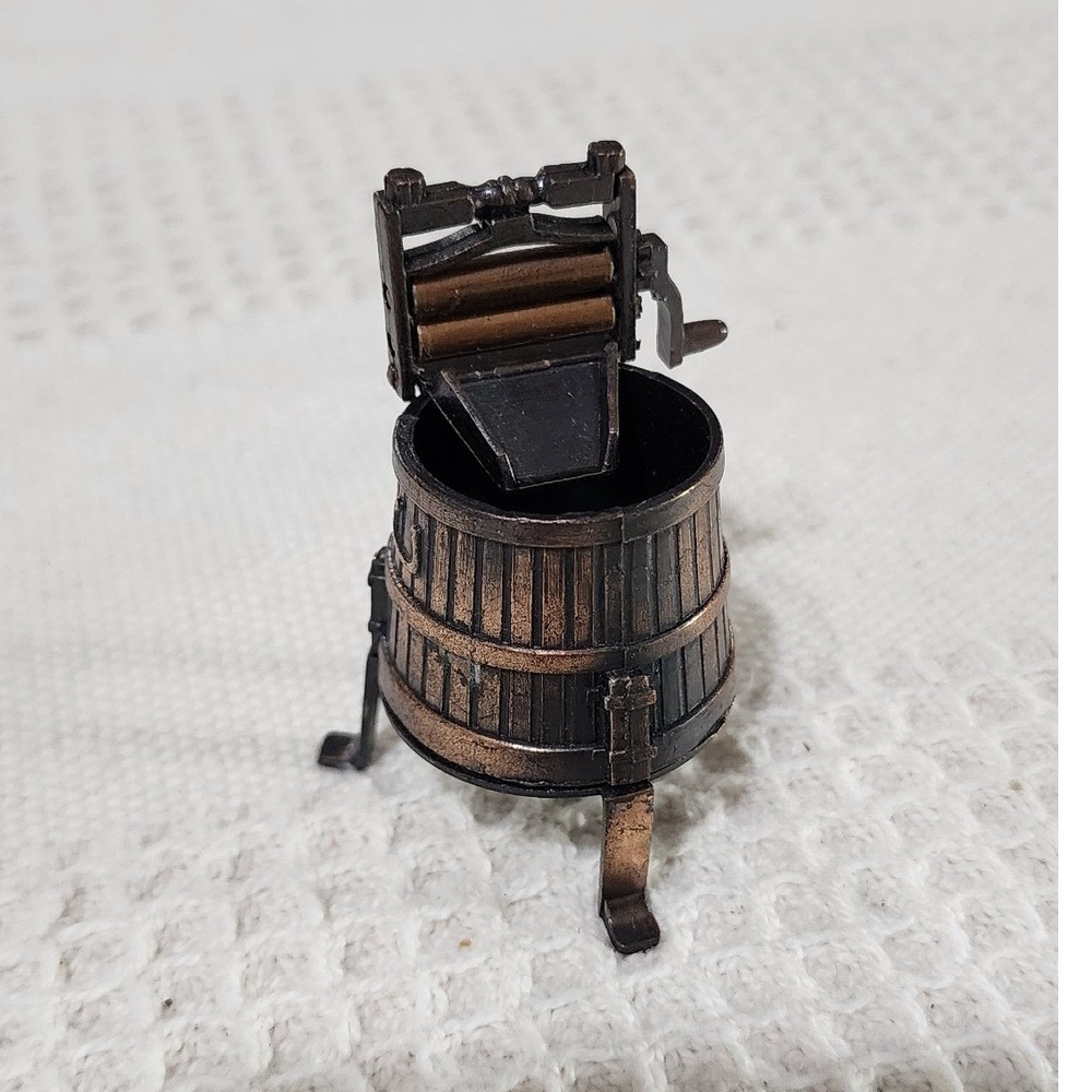 Durham Industries Vintage Miniature Diecast‎ Washing Machine Wringer dollhouse